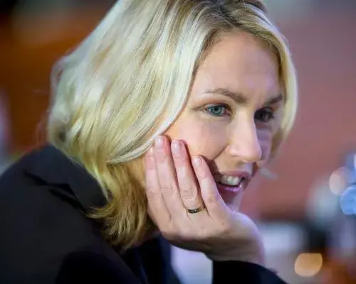 German Politicians Push for "Right to Be Forgotten" for Cancer Survivors