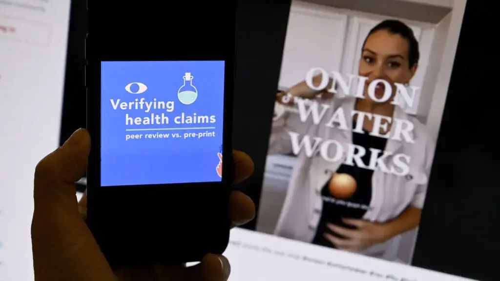 Hospitals Stifle Doctors' Online Voices, Exacerbating Health Misinformation