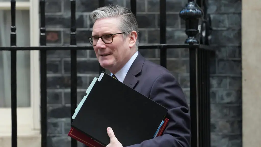 Keir Starmer Faces Key Test in UK Local Elections