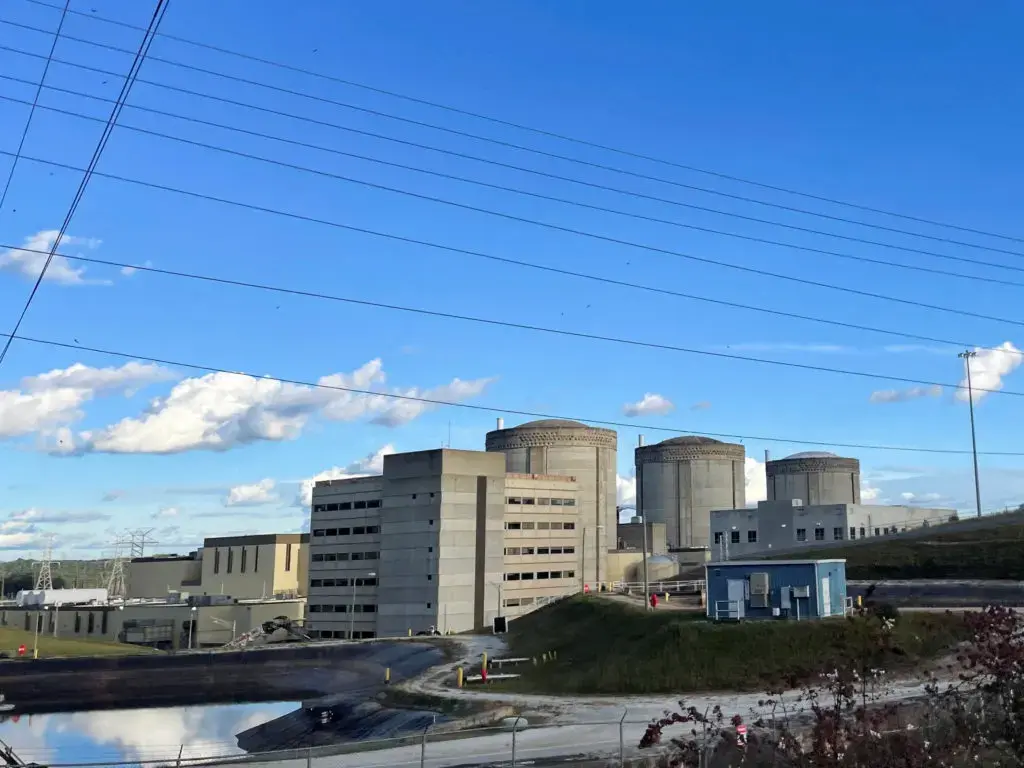 US Energy Secretary Backs $17.5 Billion for New Nuclear Reactors