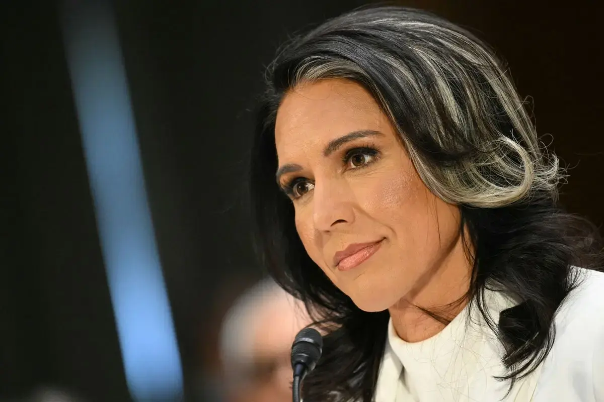 White House in 'Crisis' After Tulsi Gabbard's Mentor Report