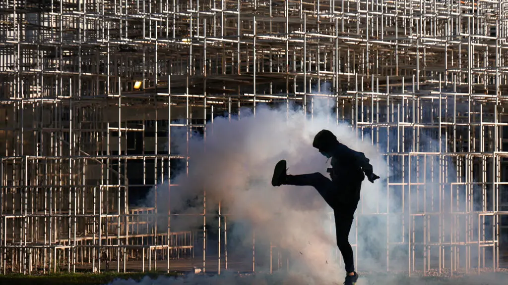 Anti‑government protests in Tirana turn violent for a second night in a row