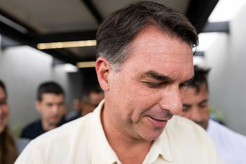 Brazil Court Seizes Senator Passports