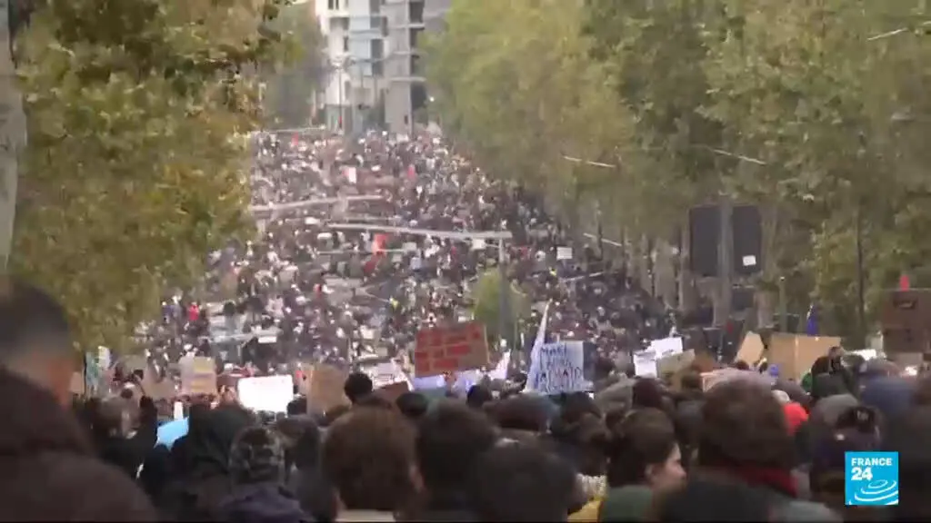 Massive Demonstrations Sweep Across France Amid Growing Public Unrest