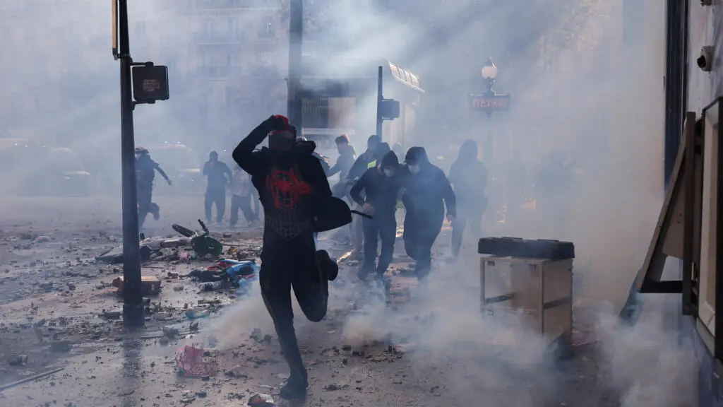 Paris court opens trials for suspects in October 17 unrest